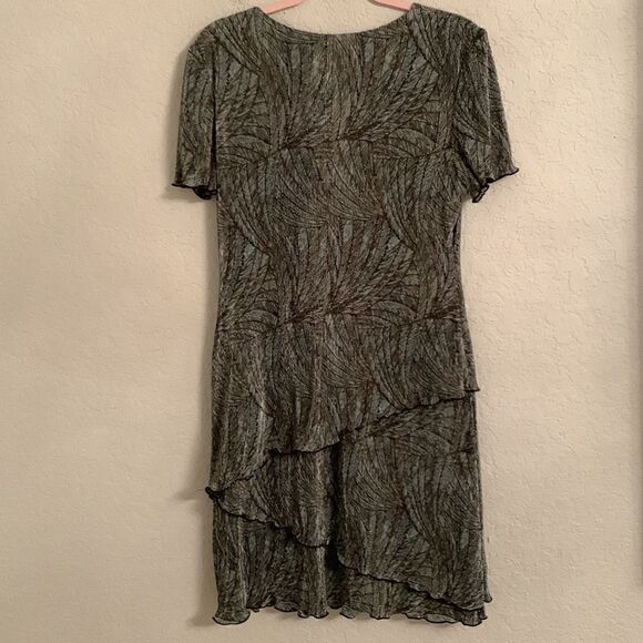 Connected Apparel Tiered Layered Dress Size 12 - Picture 2 of 12